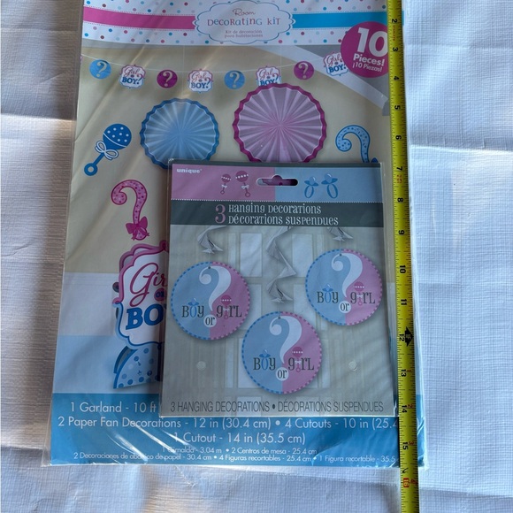 Gender Reveal Party Decorations - Picture 3 of 4